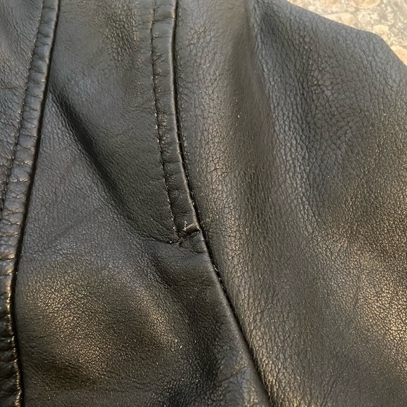 Vero Moda (Only Brand) - FAUX Leather Cropped Biker Jacket - Size 38 (Small) - Picture 6 of 9